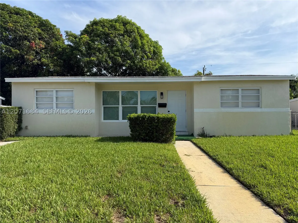 1240 W 26th Ct, Riviera Beach, FL 33404 - #1