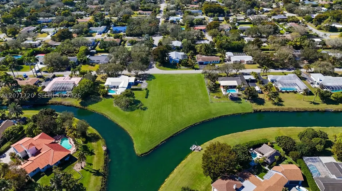 17325 Sw 84 Ave, Palmetto Bay, FL 33157 - #1