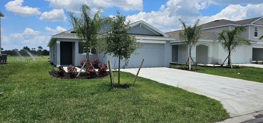 20190 Caroline Creek Pl, Lehigh Acres, FL 33974 - #2