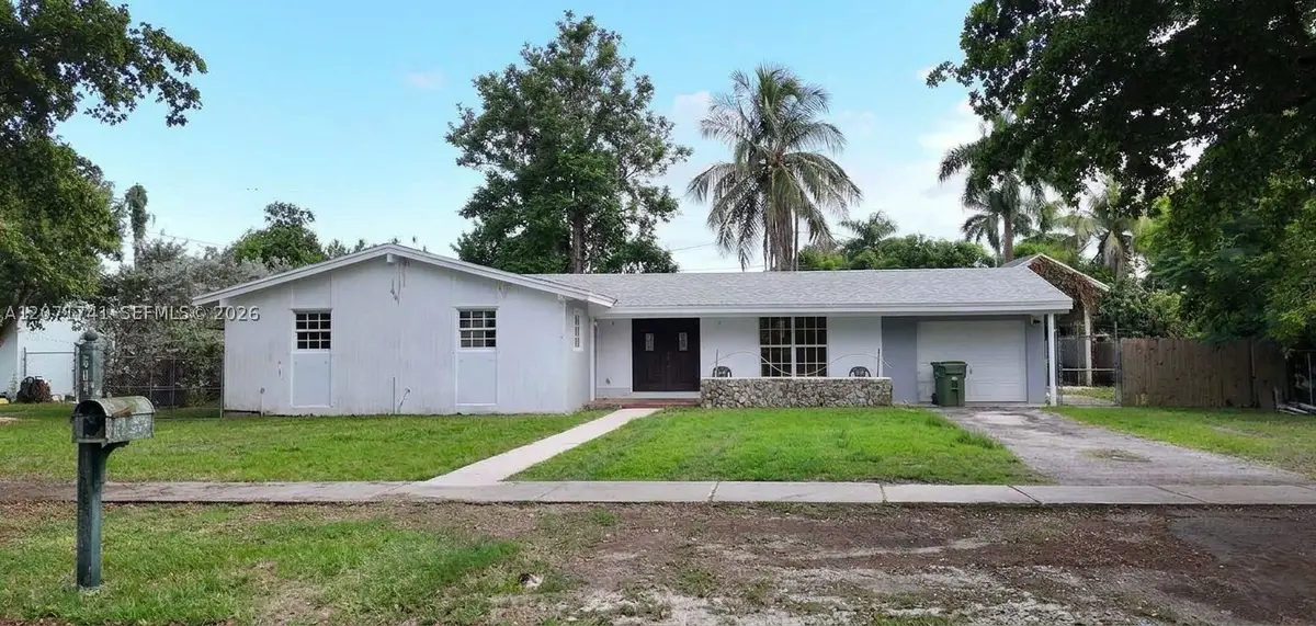 504 NW 23rd St, Homestead, FL 33030 - #1