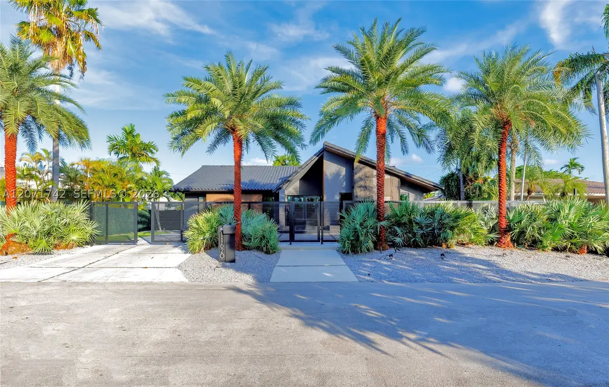 11620 NE 20th Dr, North Miami, FL 33181 - #1
