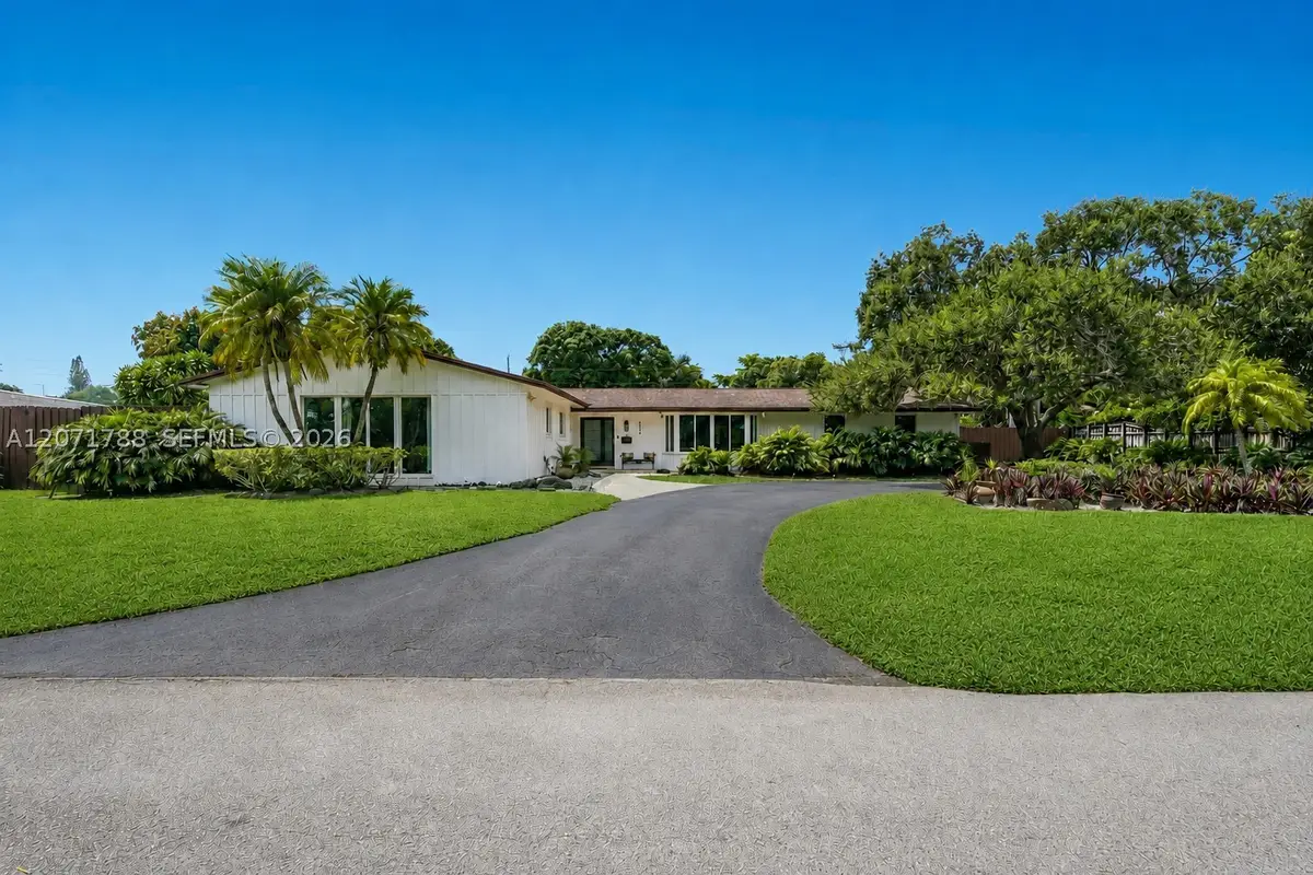 8520 SW 151st Street, Palmetto Bay, FL 33158 - #1