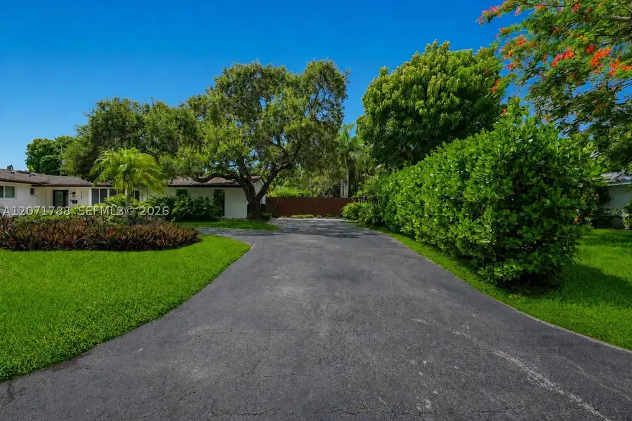 8520 SW 151st Street, Palmetto Bay, FL 33158 - #3