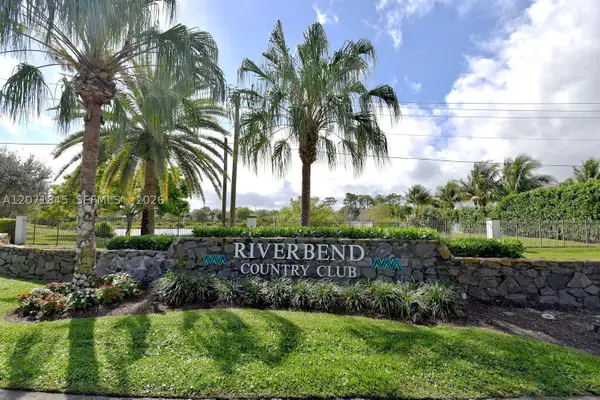 18459 SE Wood Haven Ln #J, Jupiter, FL 33469