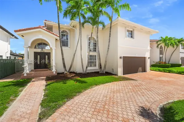 15753 SW 43rd St, Miami, FL 33185