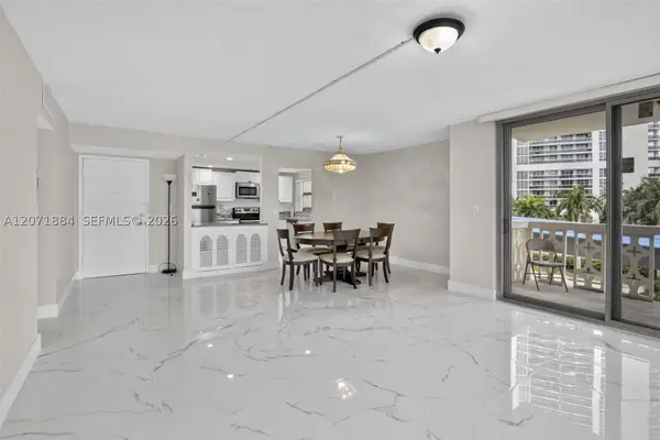 Address Withheld By Seller, Hallandale Beach, FL 33009