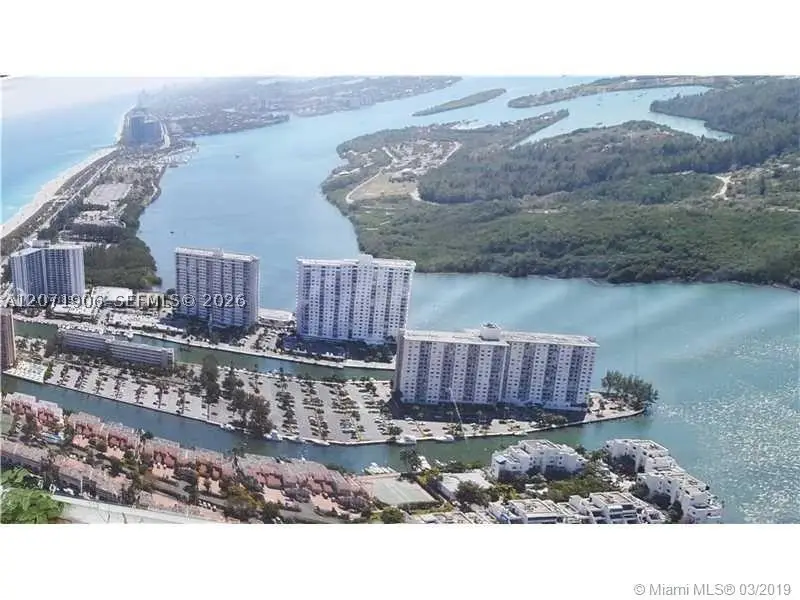 300 Bayview Dr #1707, Sunny Isles Beach, FL 33160 - #3