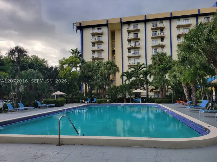4550 NW 9th St #512E, Miami, FL 33126 - #2