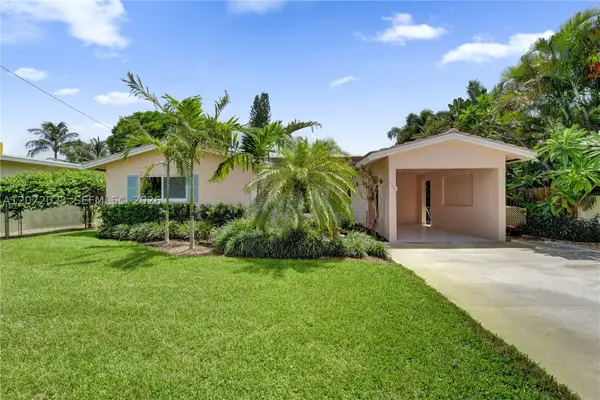 1524 NE 37th St, Oakland Park, FL 33334