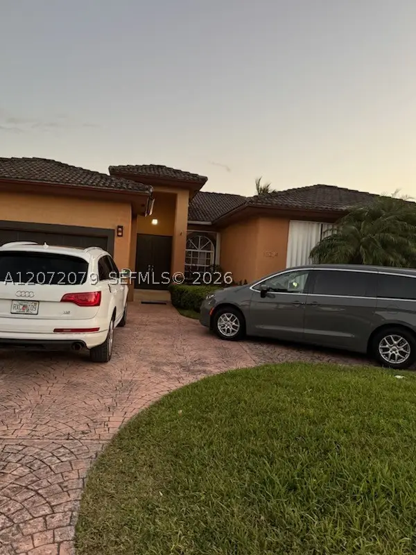 15234 SW 140th St, Miami, FL 33196