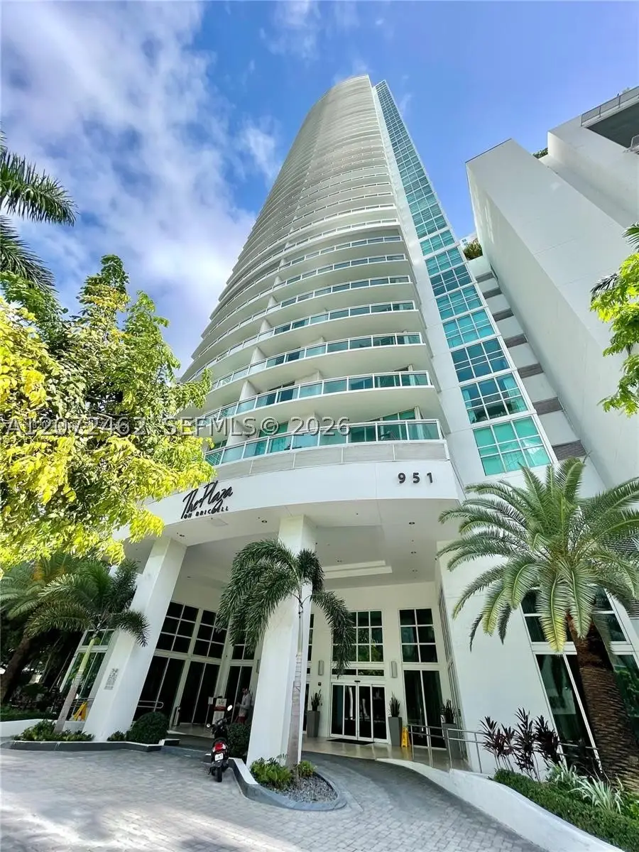 951 Brickell Ave #3403, Miami, FL 33131 - #1