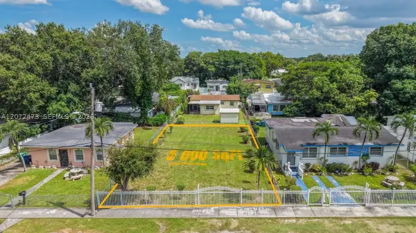 1967 NW 52nd St, Miami, FL 33142