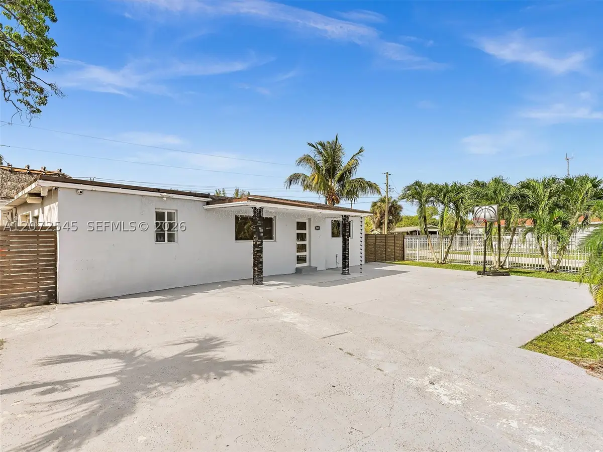 2001 NW 206th St, Miami Gardens, FL 33056 - #1
