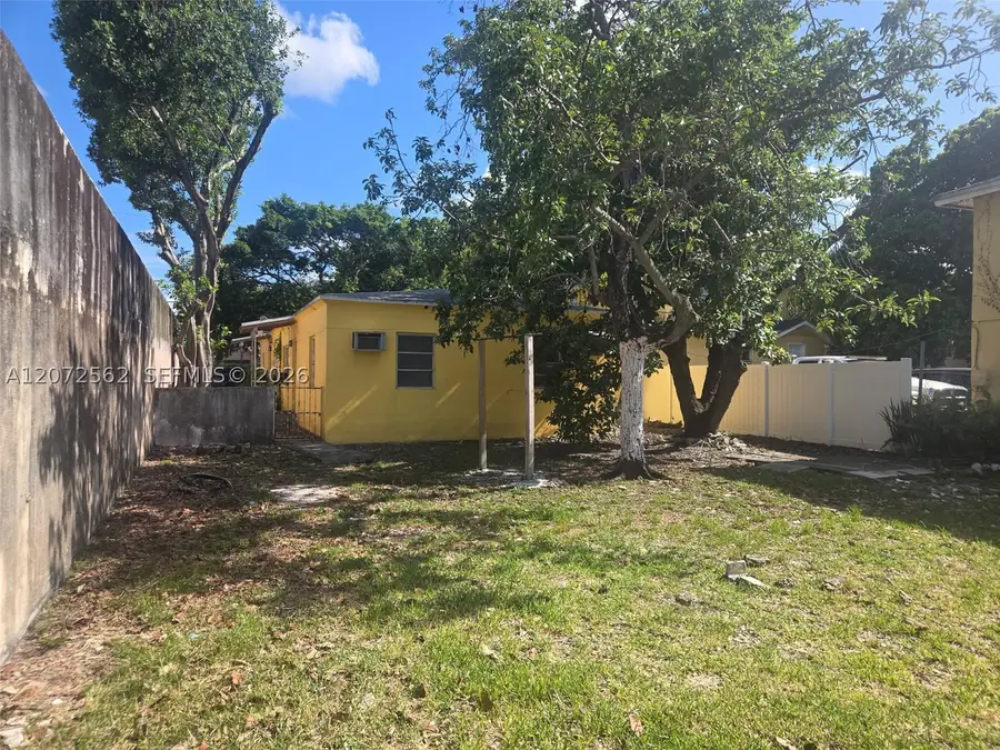 1029 NW 28th St, Miami, FL 33127 - #3