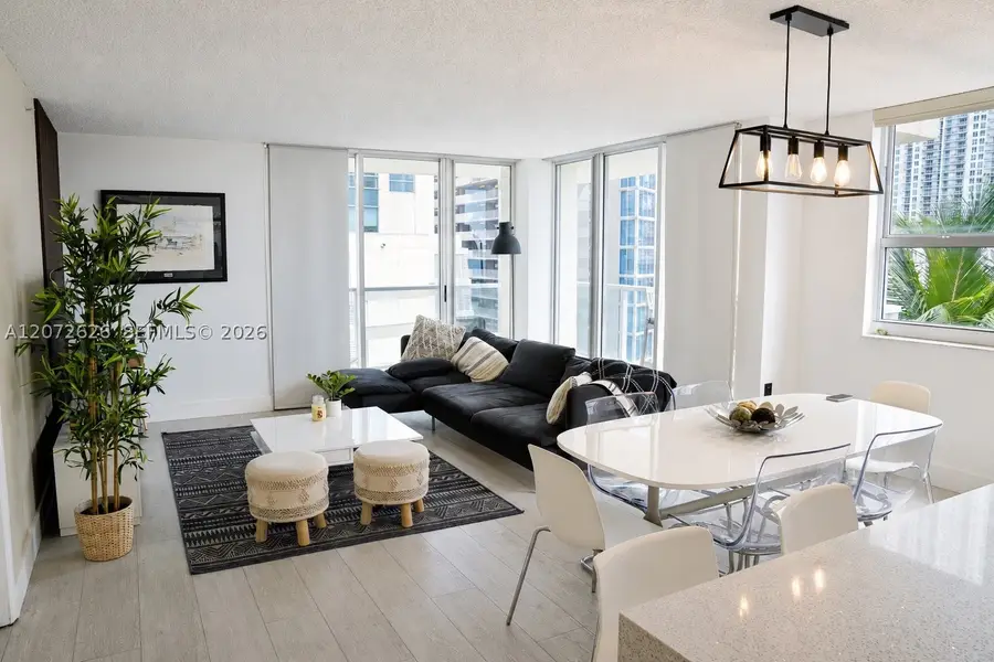 1155 Brickell Bay Dr #902, Miami, FL 33131 - #2