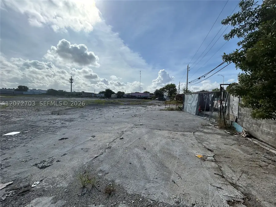 7225 NW 84th Ave, Medley, FL 33166 - #2