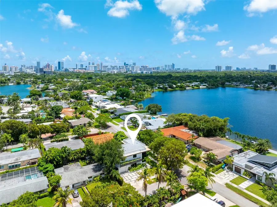 1875 NE 193rd St, Miami, FL 33179 - #2
