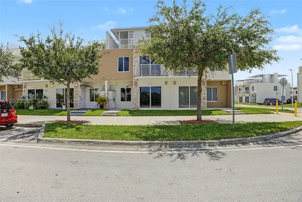25888 SW 139th Path #25888, Homestead, FL 33032