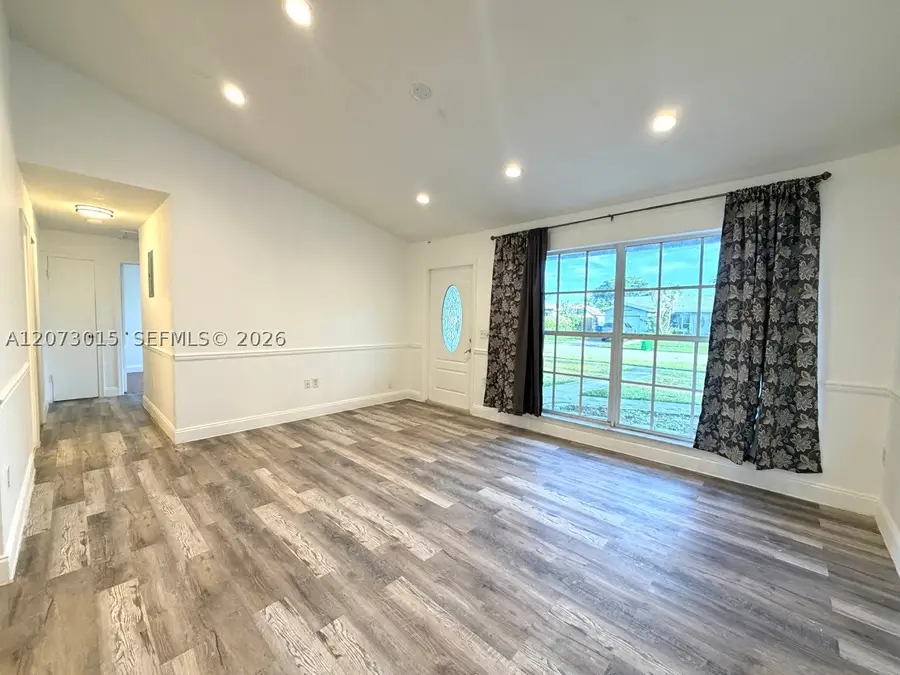 11641 NW 42nd St, Sunrise, FL 33323 - #2