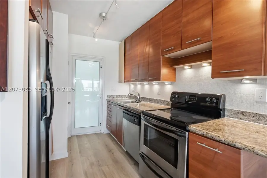 3250 NE 28th St #806, Fort Lauderdale, FL 33308 - #2