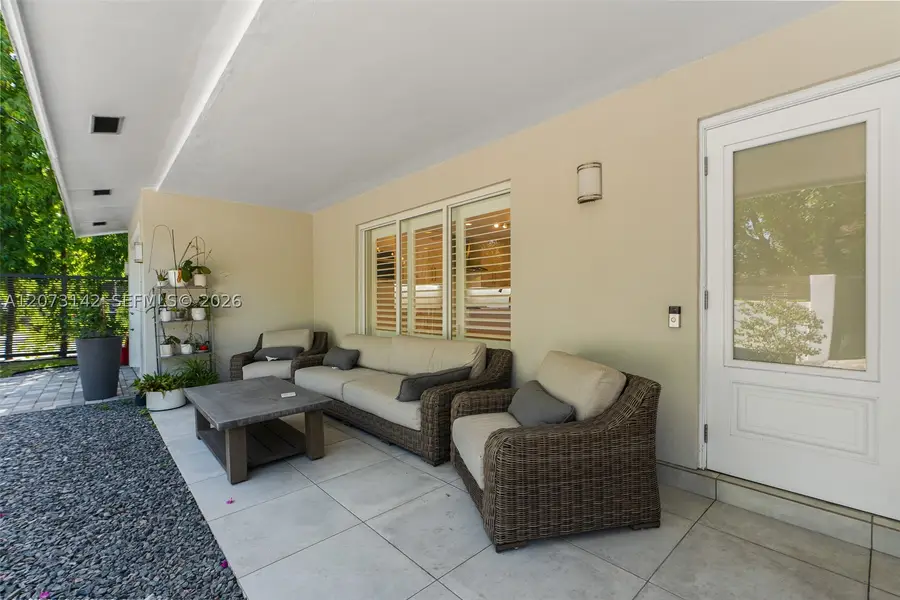932 Bird Rd, Coral Gables, FL 33146 - #3
