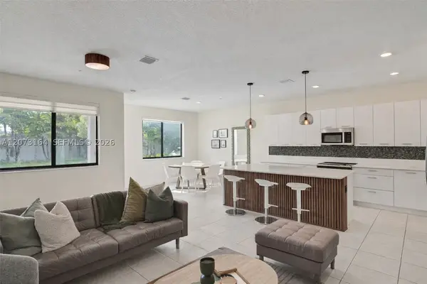 8001 NW 41st St #F-109, Doral, FL 33166