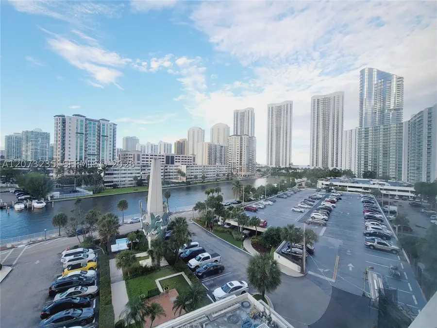300 Bayview Dr #603, Sunny Isles Beach, FL 33160 - #2