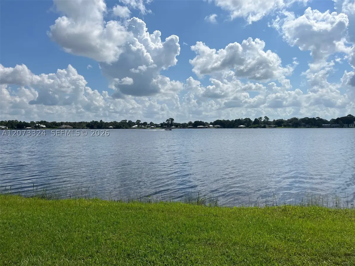 1050 Lake Carrie Dr, Lake Placid, FL 33852 - #1