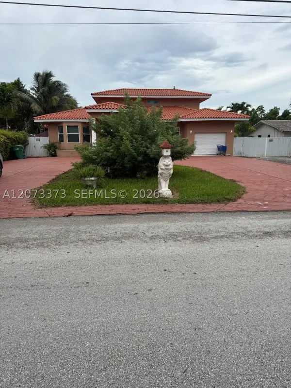 13926 SW 14th St, Miami, FL 33184