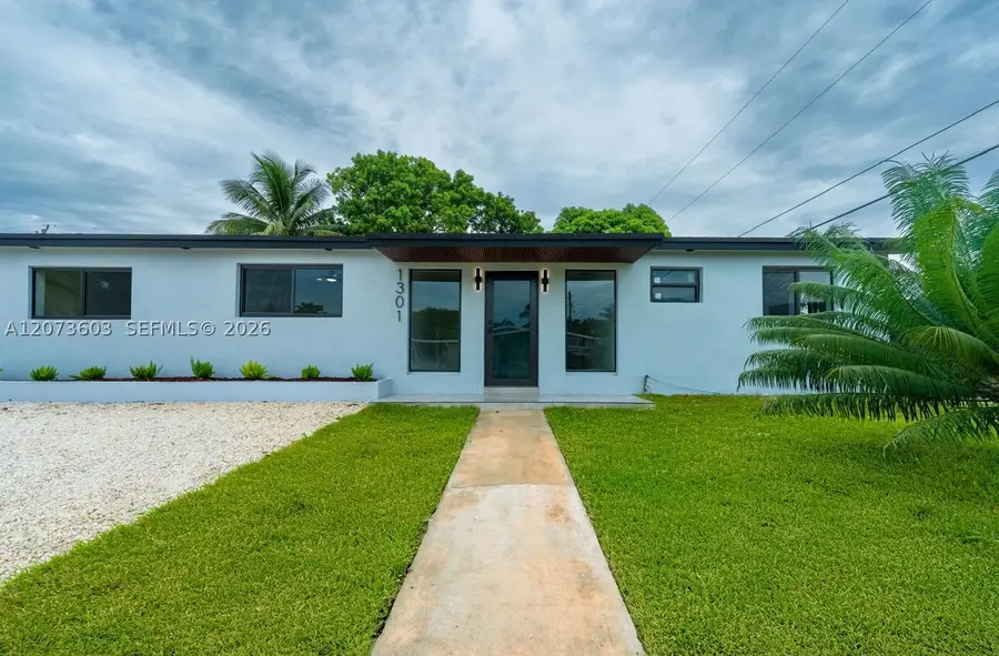 1301 NW 176th Ter, Miami Gardens, FL 33169 - #2
