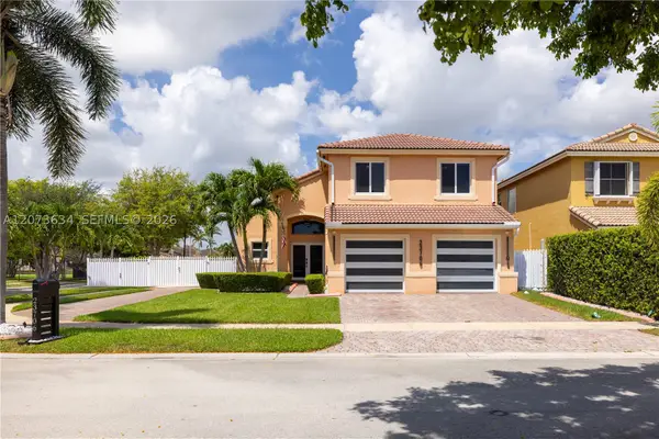 23706 SW 108th Pl, Homestead, FL 33032