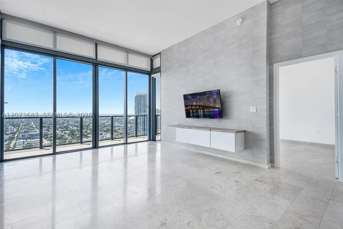 88 SW 7th St #4004, Miami, FL 33130 - #1