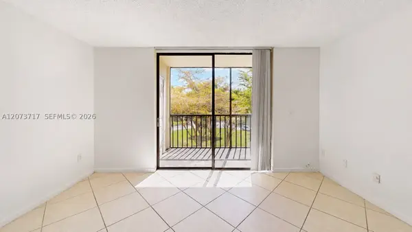 8420 SW 133rd Ave Rd #424, Miami, FL 33183