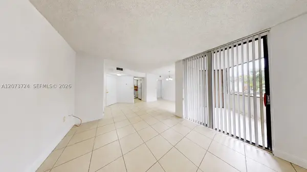 8205 SW 152nd Ave #F212, Miami, FL 33193