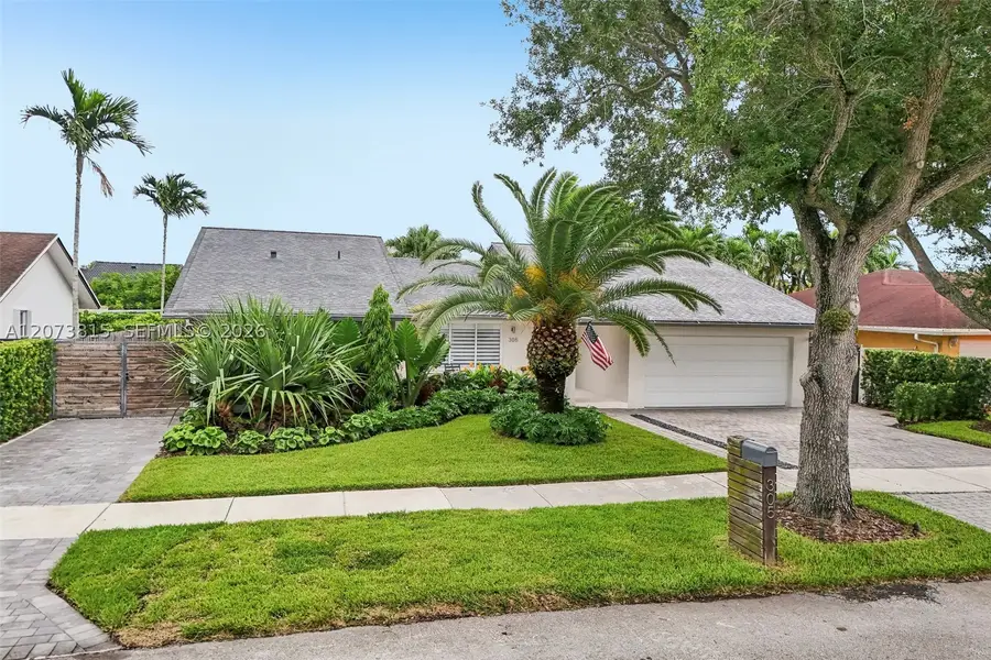 305 SW 134th Ct, Miami, FL 33184 - #3