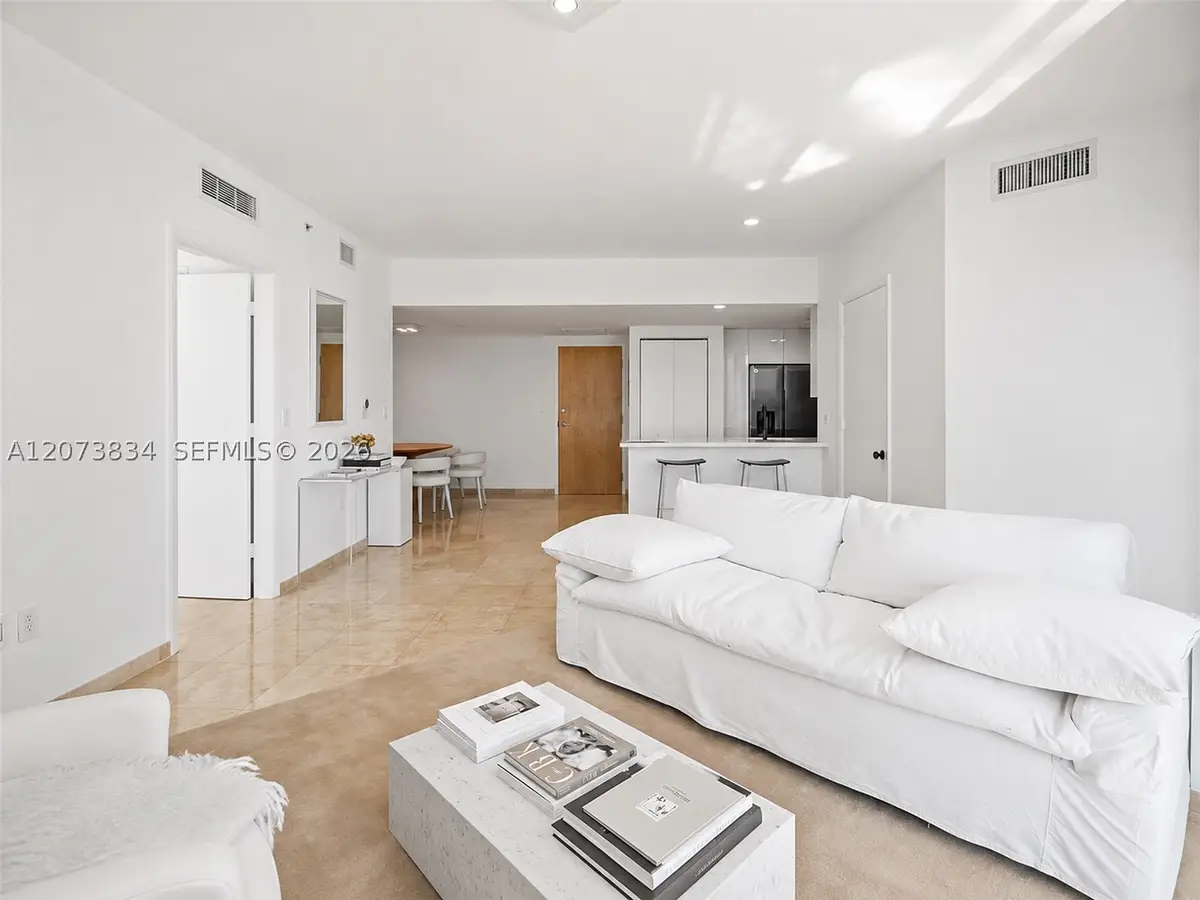 350 S Miami Ave #2304, Miami, FL 33130 - #1