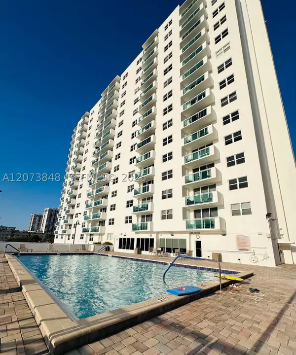 3000 S Ocean Dr #1218, Hollywood, FL 33019