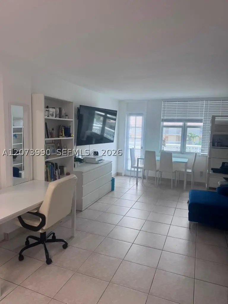 1913 S Ocean Dr #422, Hallandale Beach, FL 33009 - #3