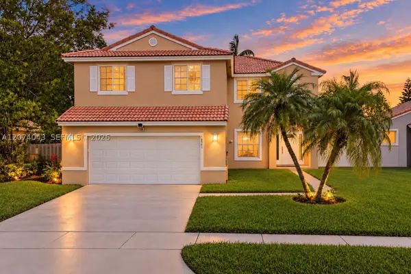 18961 NW 10th Ter, Pembroke Pines, FL 33029