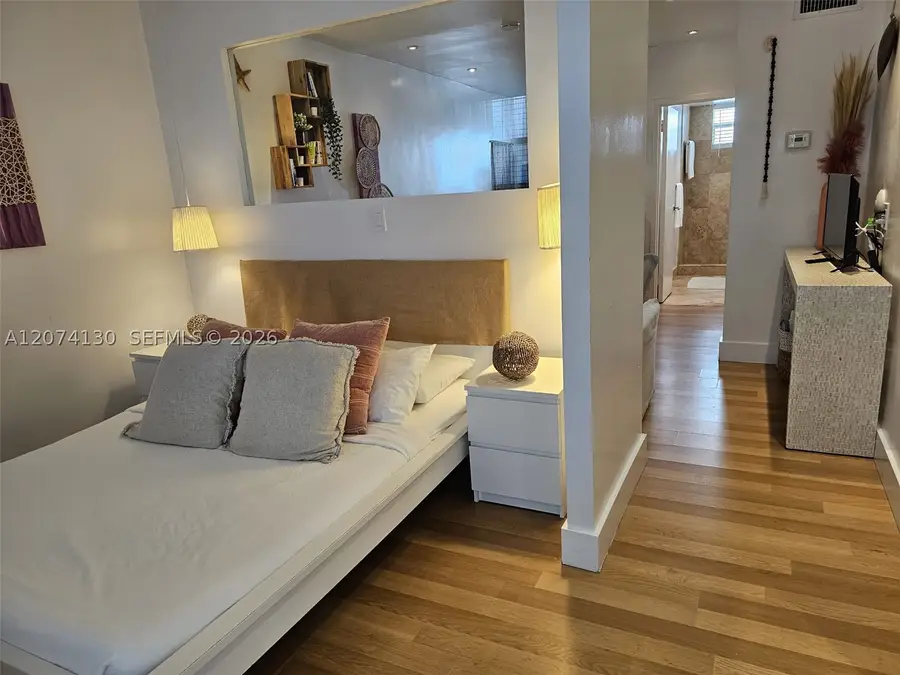 751 Collins Ave #2, Miami Beach, FL 33139 - #3
