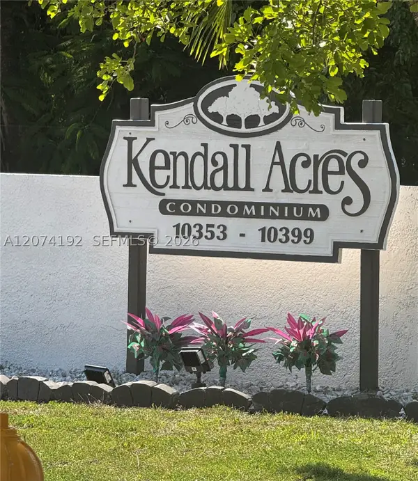 10395 N Kendall Dr #V1, Miami, FL 33176