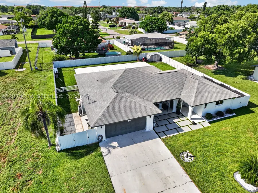 713 Se, Cape Coral, FL 33904 - #2