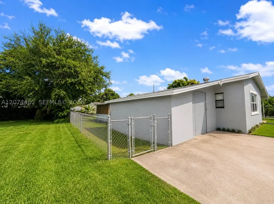 3861 NW 6th St, Lauderhill, FL 33311 - #2