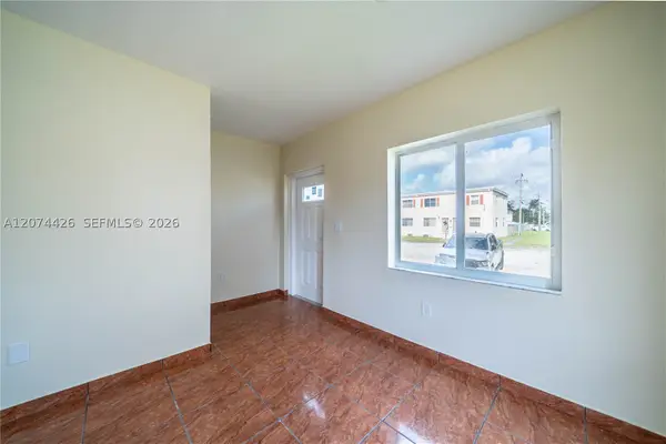 414 NW 84th Ter #414, Miami, FL 33150
