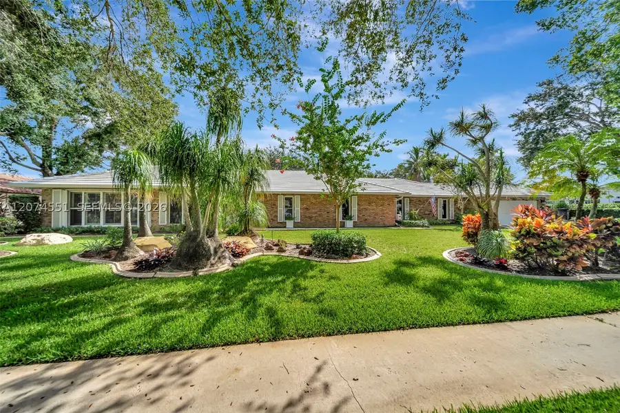 560 W Tropical Way, Plantation, FL 33317 - #2