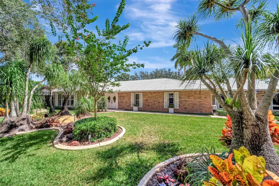 560 W Tropical Way, Plantation, FL 33317 - #3