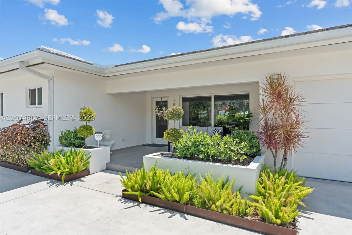 2812 NE 28th St, Fort Lauderdale, FL 33306 - #1