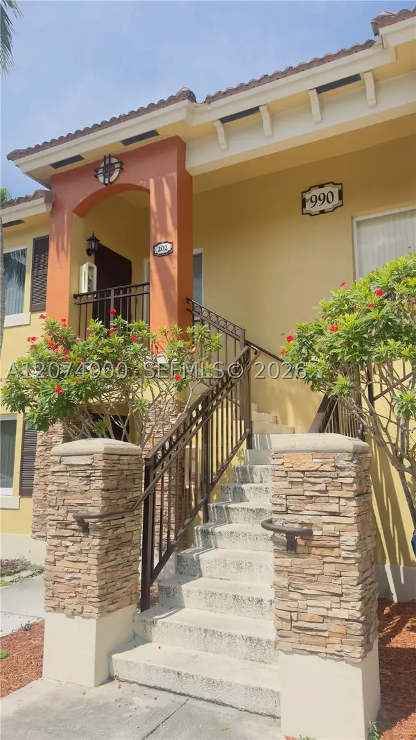 990 NE 33rd Ter #202, Homestead, FL 33033