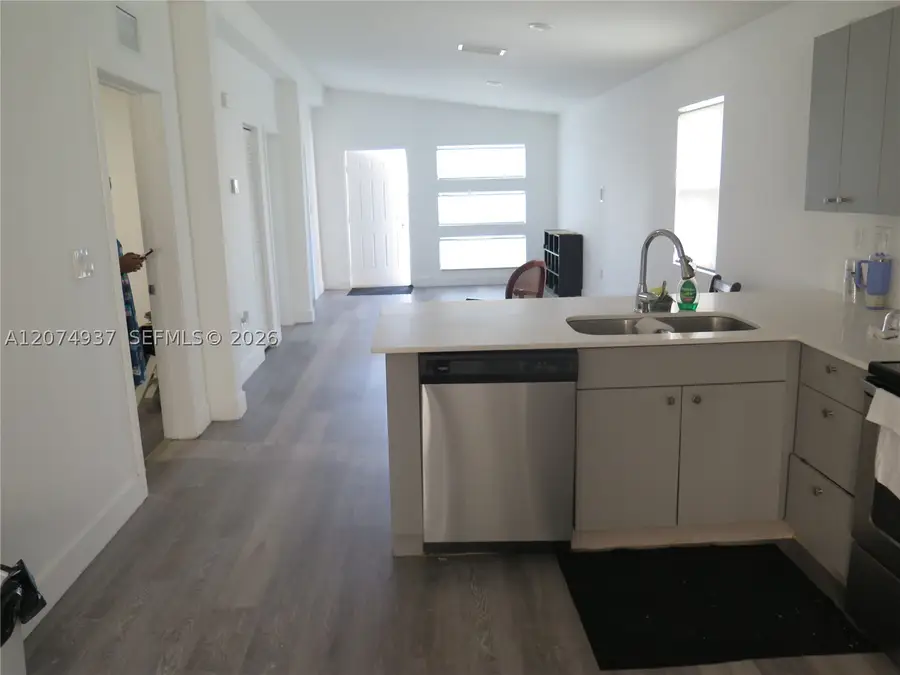 2290 SW 58th Ave, Miami, FL 33155 - #3