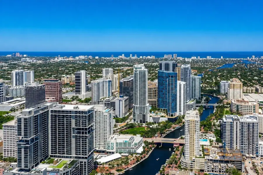 330 SW 16th St, Fort Lauderdale, FL 33315 - #3